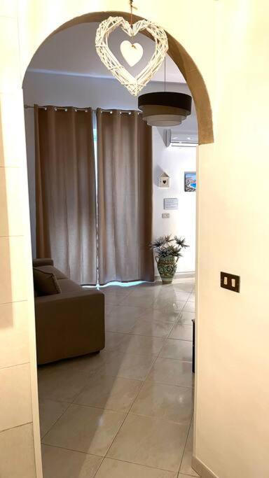 Mona House Accogliente Casa Vacanza Palermo Luaran gambar