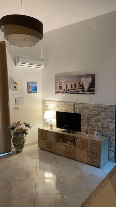 Mona House Accogliente Casa Vacanza Palermo Luaran gambar